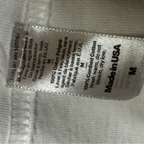 Rare Vintage Vantage T-shirt Voting is for Old People - Picture 3 of 4